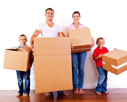 Local movers planning access and parking for a Portugal relocation