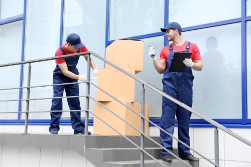Van transport service for residential and commercial items in Portugal