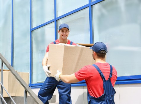 Small business delivery and relocation support in Portugal