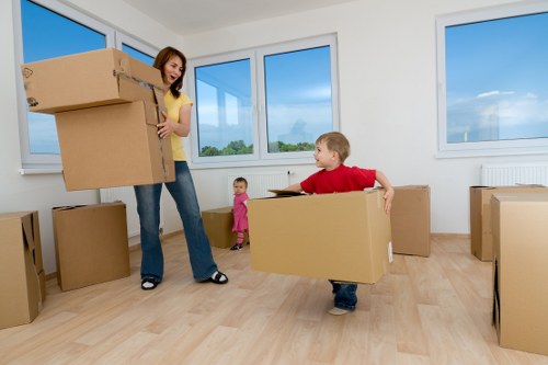Commercial moving van service for office items in Portugal